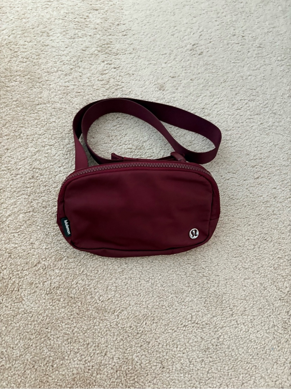 Lululemon Athletica everywhere belt bag
